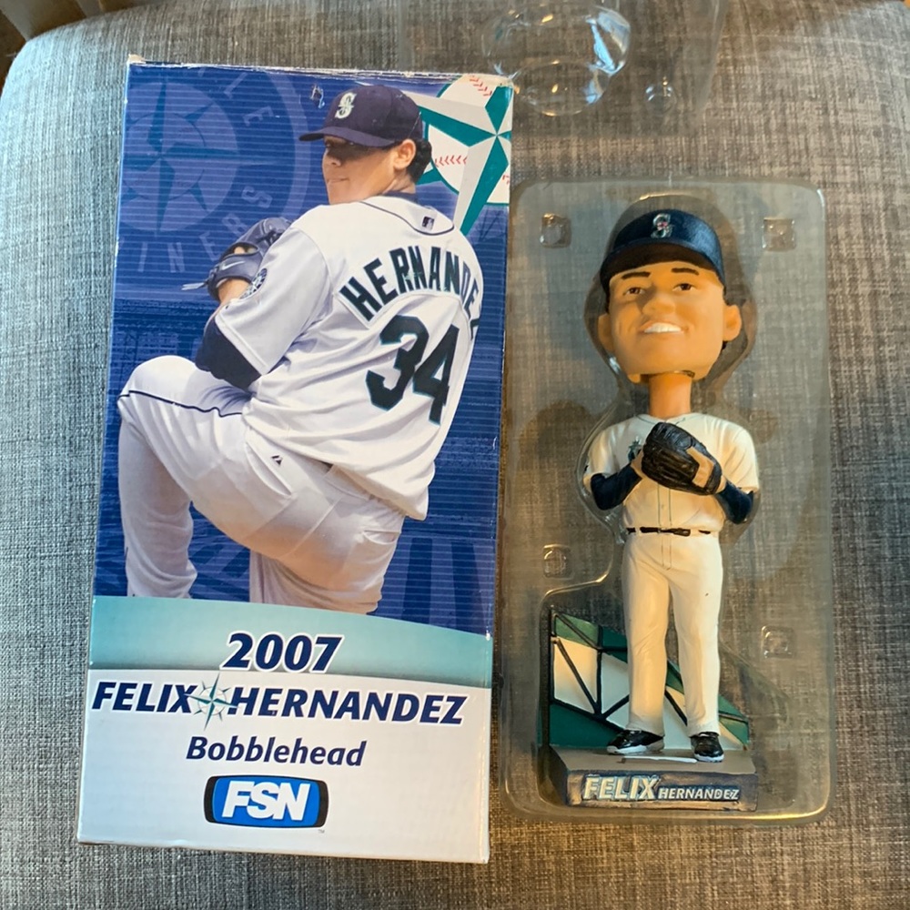 2007 Felix Hernandez Bobblehead - Seattle Mariners number 34